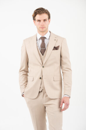 ΚΟΣΤΟΥΜΙ VITTORIO 100 26 PALERE 005