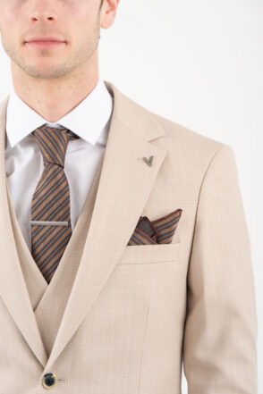 ΚΟΣΤΟΥΜΙ VITTORIO 100 26 PALERE 011